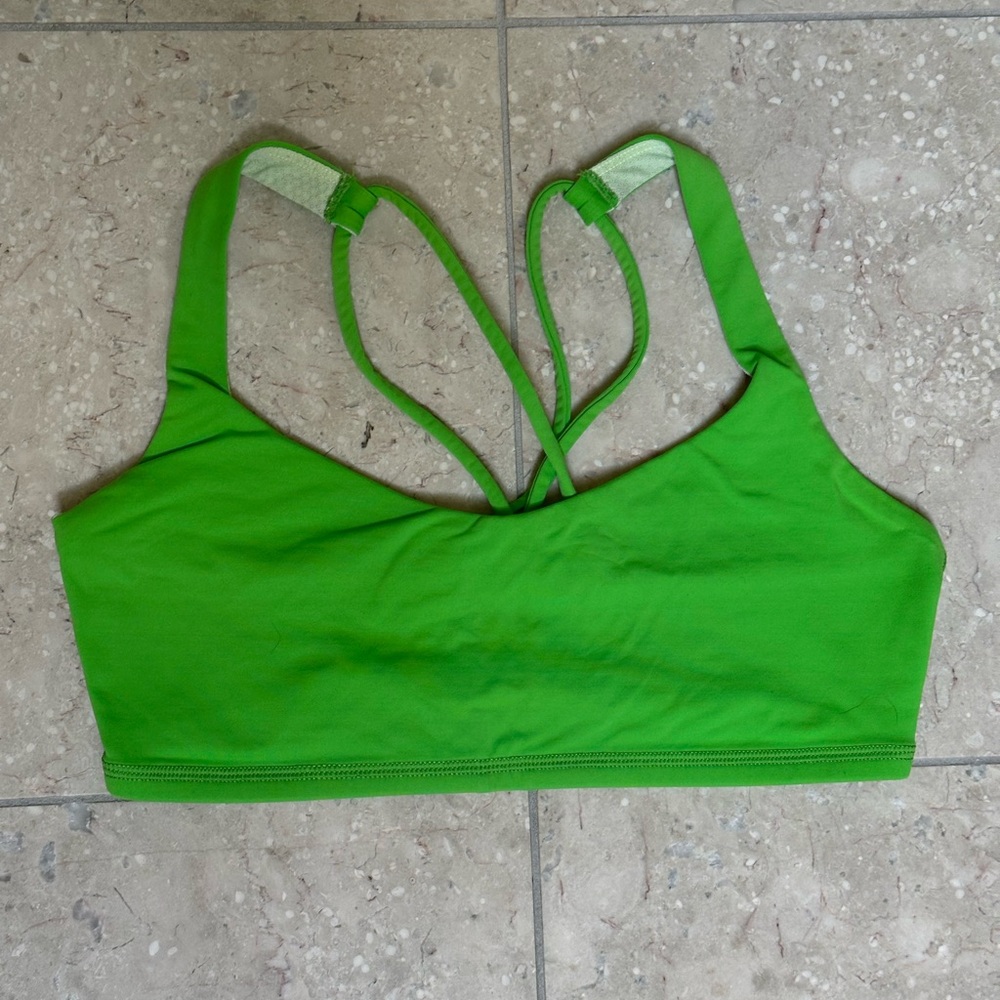 Lululemon Free to Be Bra - size 6